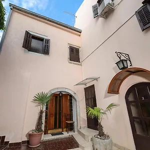casa-di-nives.primorje-gorskikotar.com/