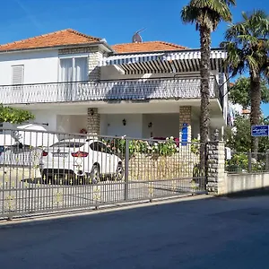 apartment-vlado-sukosan.hotelinzadar.com/