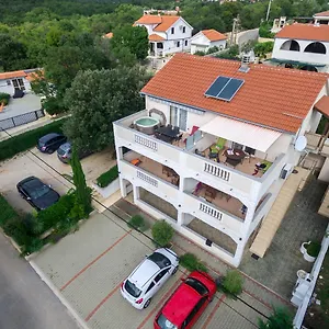 apartments-ruzica-skrbcici.primorje-gorskikotar.com/