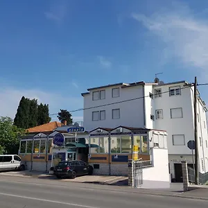 Varnica Penzion Kaštel Lukšić